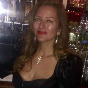 Meet your Posher, Anita, “I’m so posh!”